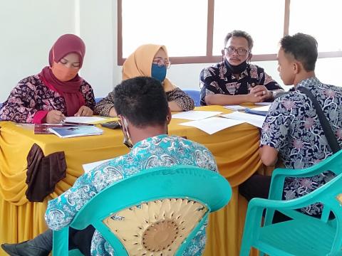 Kamis, 6 Agustus 2020 Pembinaan Administrasi dan Monitoring PBB di Desa Caracas