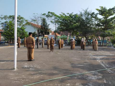 Senin, 10 Agustus 2020, Apel Senin di Halaman Kantor Kecamatan Cilimus